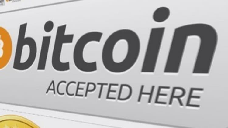 Insuring bitcoin investors