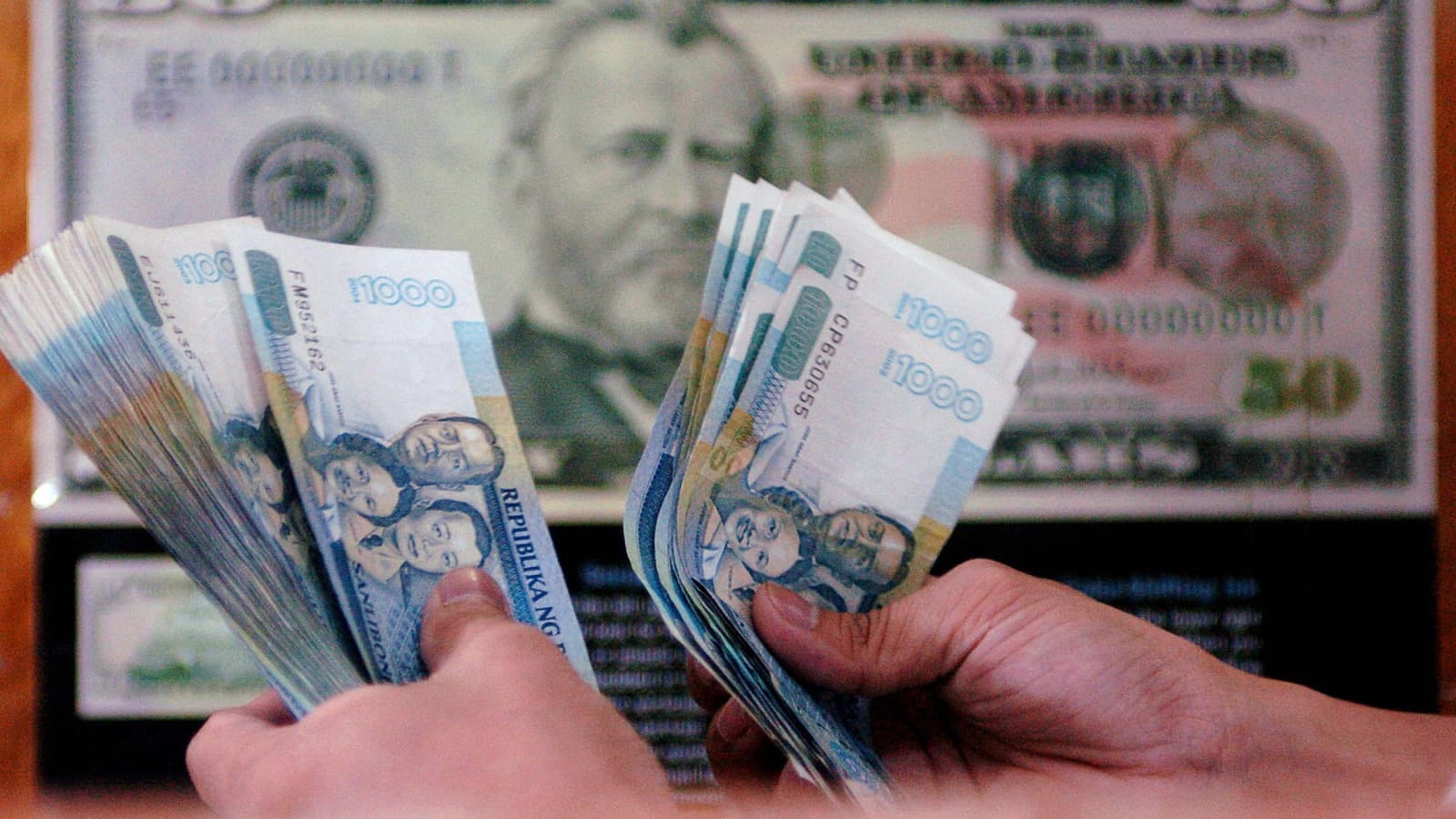 Philippines Economy High Yields Boost Philippine Peso