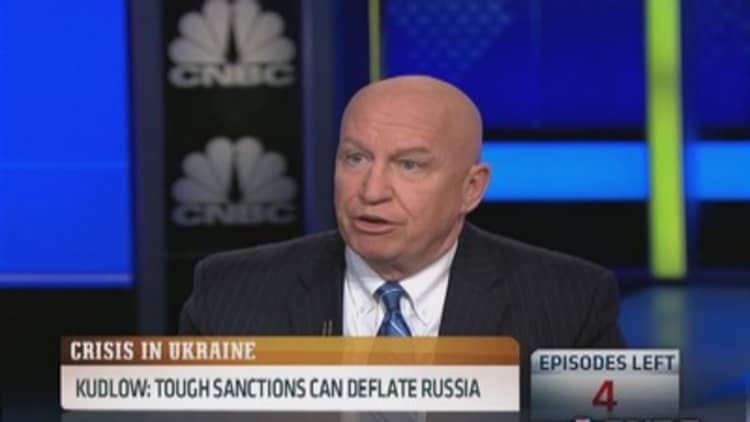 Need banking sanctions to hurt Putin: Kudlow