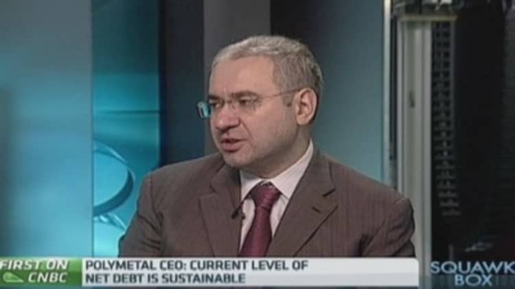 Polymetal boss fears slow reaction of miners to gold fall