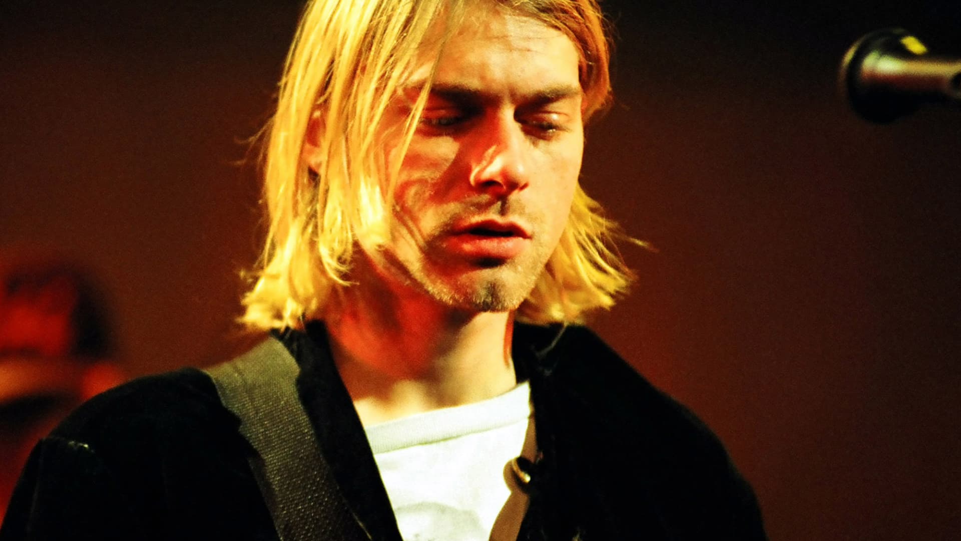 Kurt Cobain’s smashed Fender guitar sells for almost $600,000