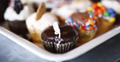 Cupcake shop Crumbs to shut its stores