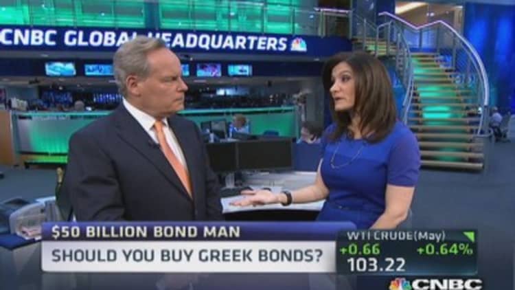 Huge demand for new Greek bond