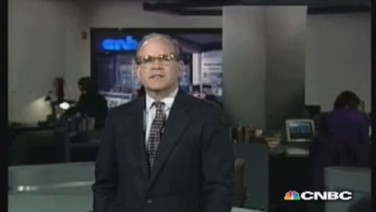 Bob Wright introduces CNBC in 1989