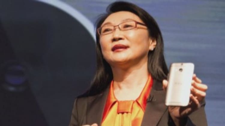 Cher Wang fights to remain top woman in telecoms 