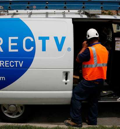 DirecTV lays off hundreds of managers as cord cutting accelerates 