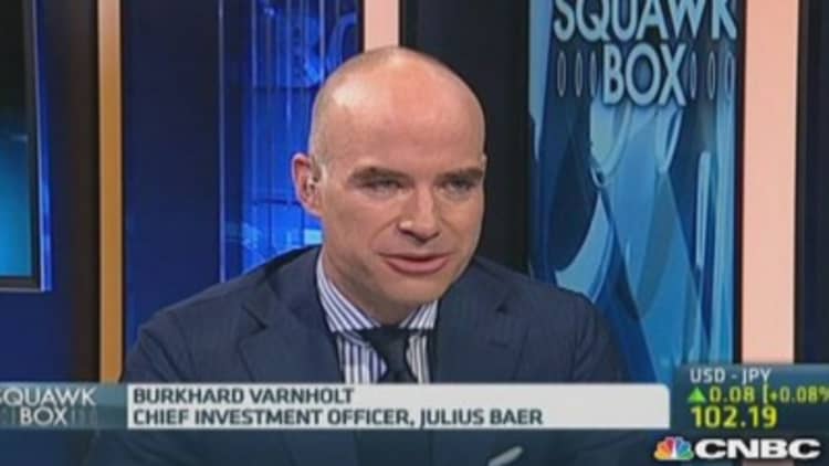 Julius Baer: Not scared about China debt defaults