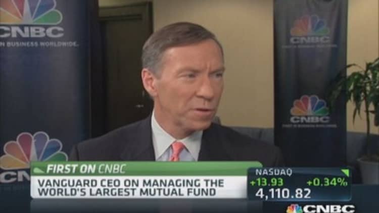 McNabb addresses banks vs. mutual funds