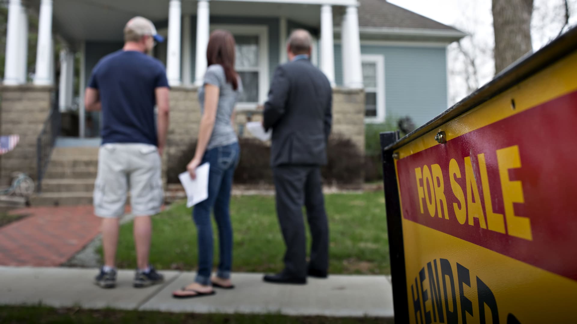 Jobs, home prices and market volatility are among clients' big concerns right now, advisors say