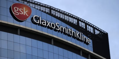 Novartis buys remaining rights to GSK treatment