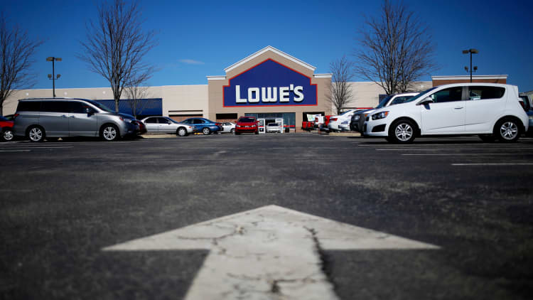 Will Lowe’s be the next victim of Amazon’s success?