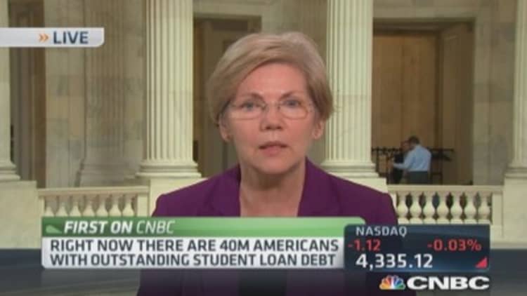 Sen. Warren: For-profit colleges suck 25% student federal loans