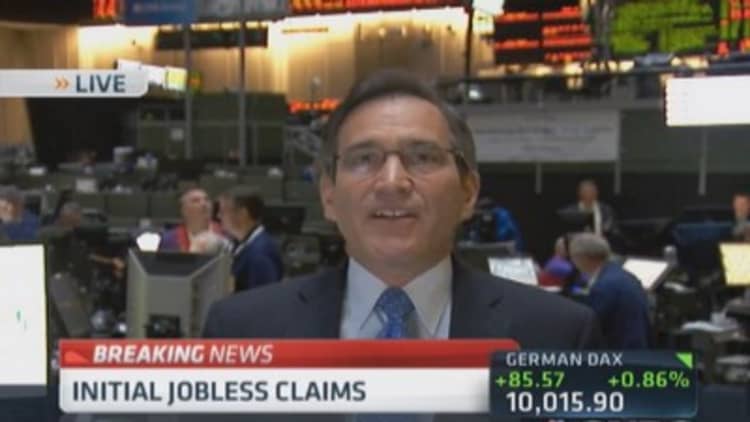 US weekly jobless claims 312,000