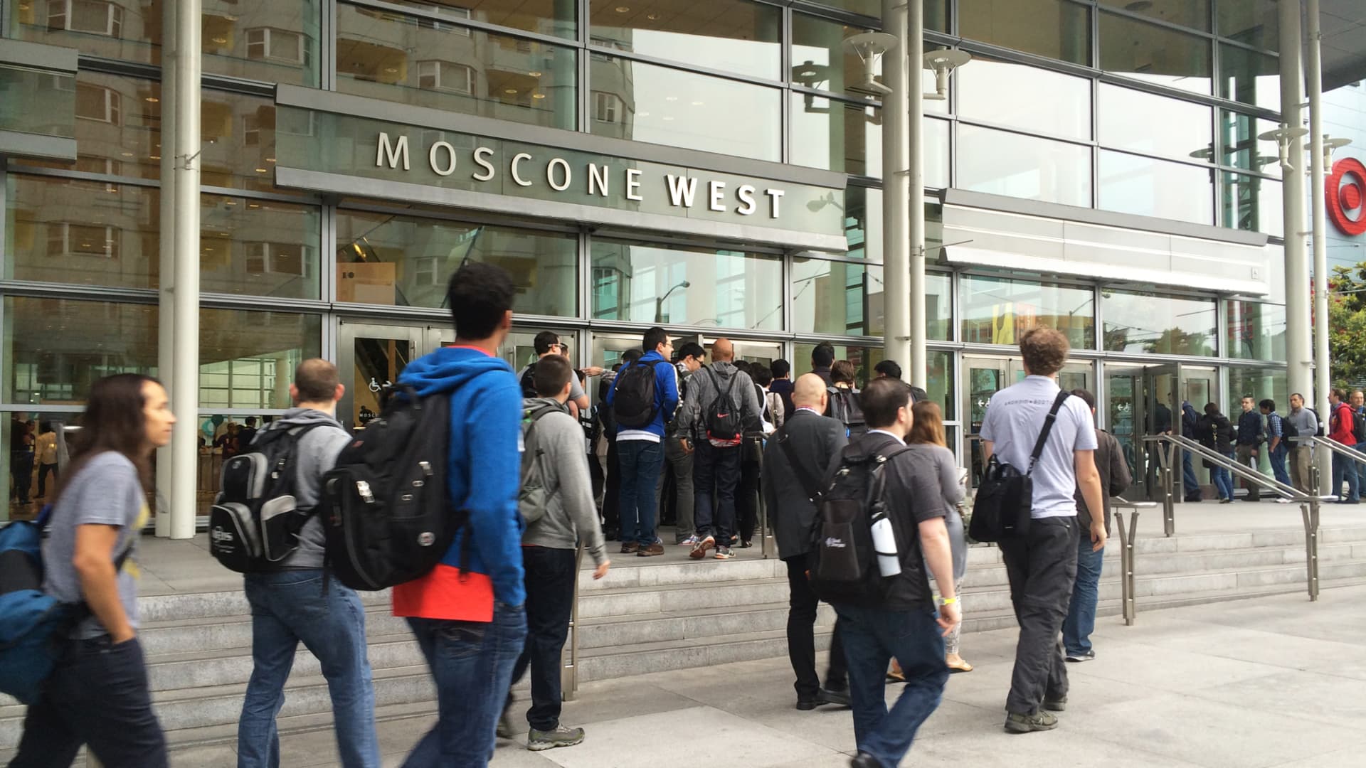People entering the Moscone Center