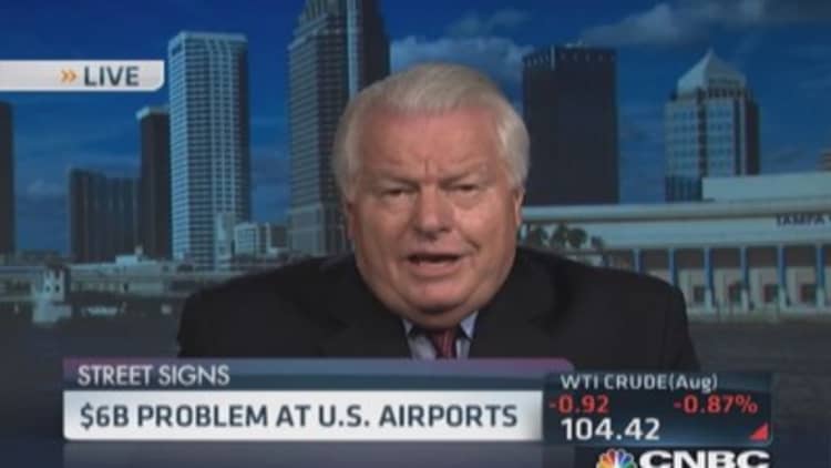 US airports' billion $ problem
