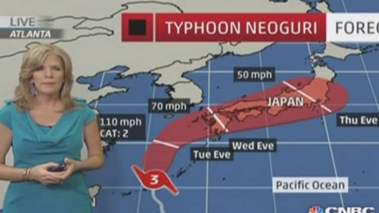Typhoon Neoguri nears southern Japan