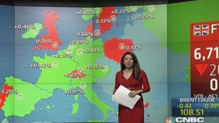 Europe stocks close flat, Portugal falls sharply