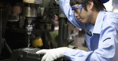 Japan October core machinery orders rise