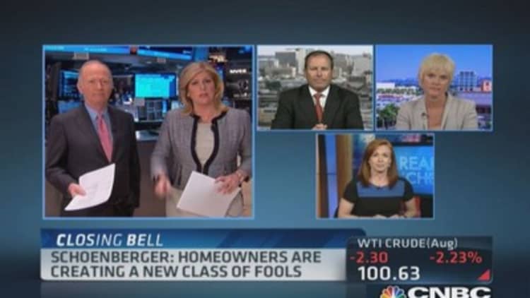 Schoenberger: Homeowners new class of fools