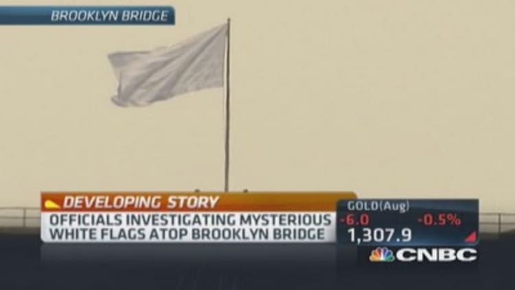 Mysterious white flags on Brooklyn Bridge