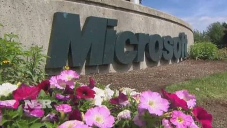 Chinese officials target Microsoft