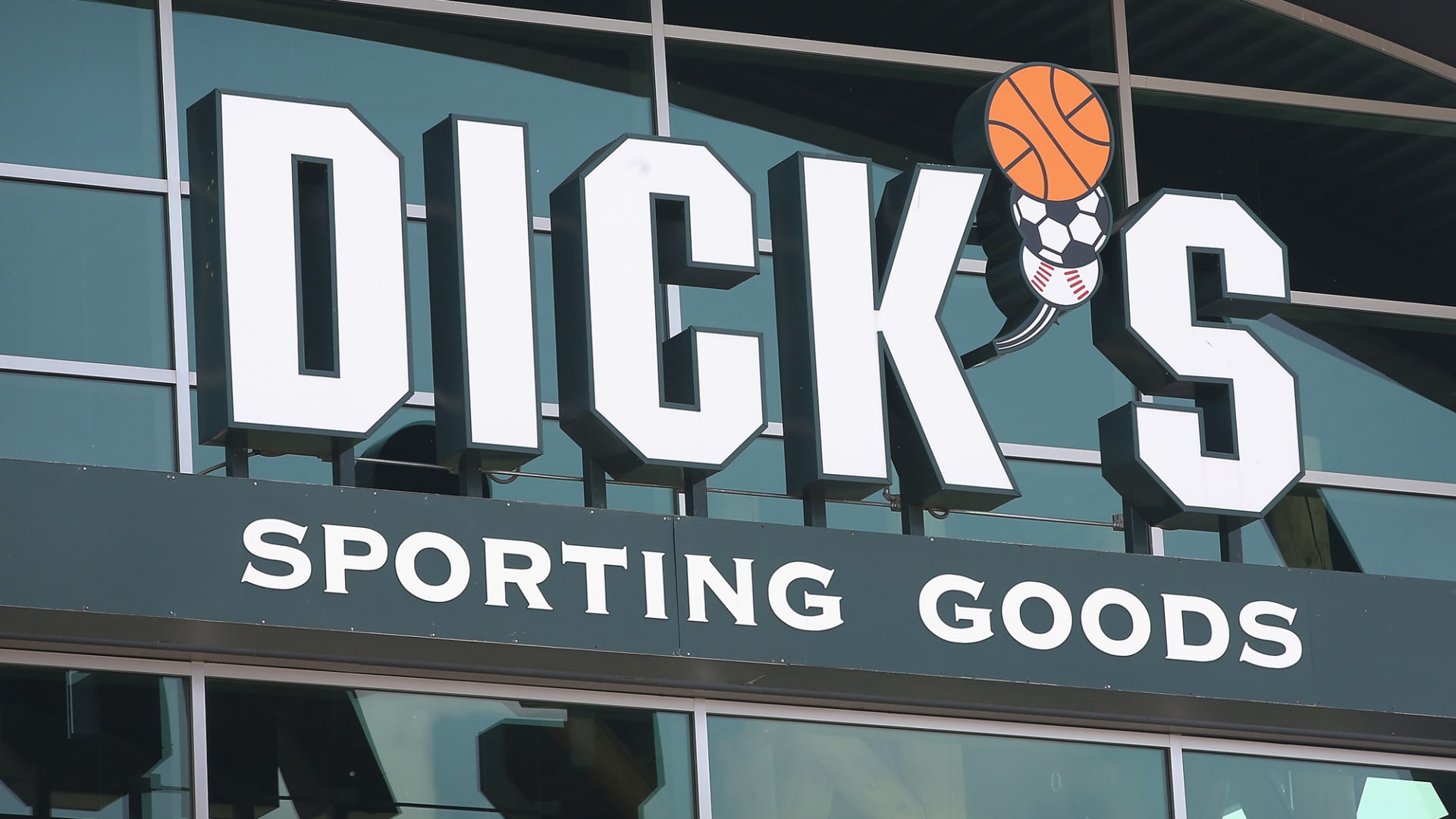 Stocks making the biggest moves noon: Dick’s Sporting Goods, Macy’s, Charles Schwab and more