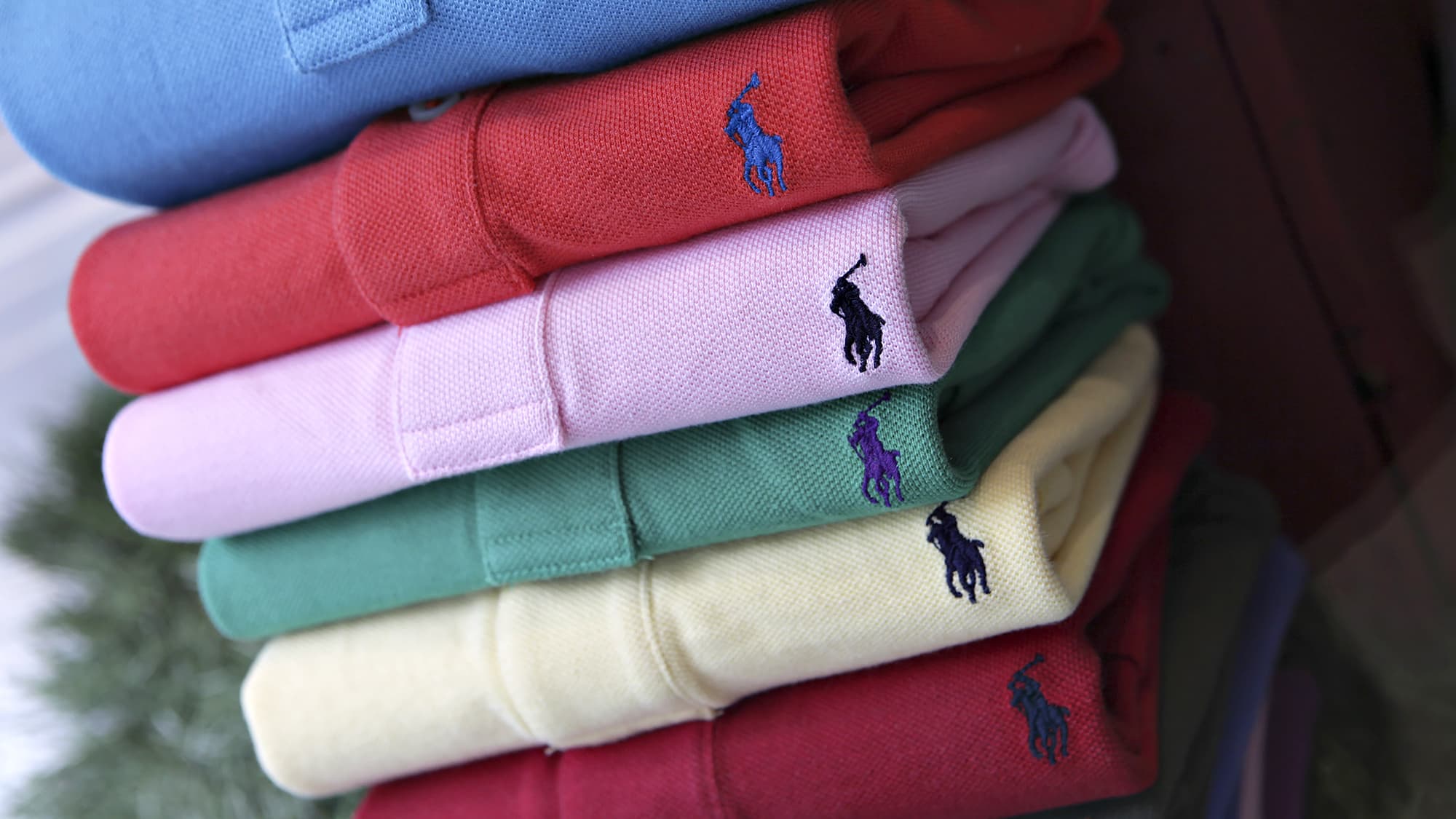 Future of Ralph Lauren, and retail, may be coloring clothes in store