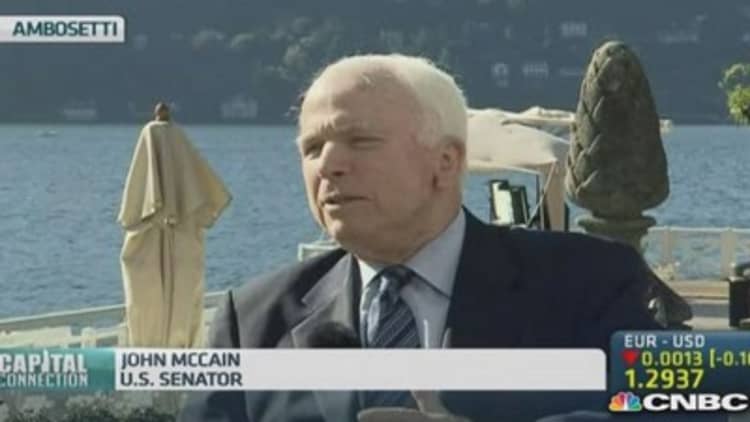 McCain: The West needs to arm Ukraine military