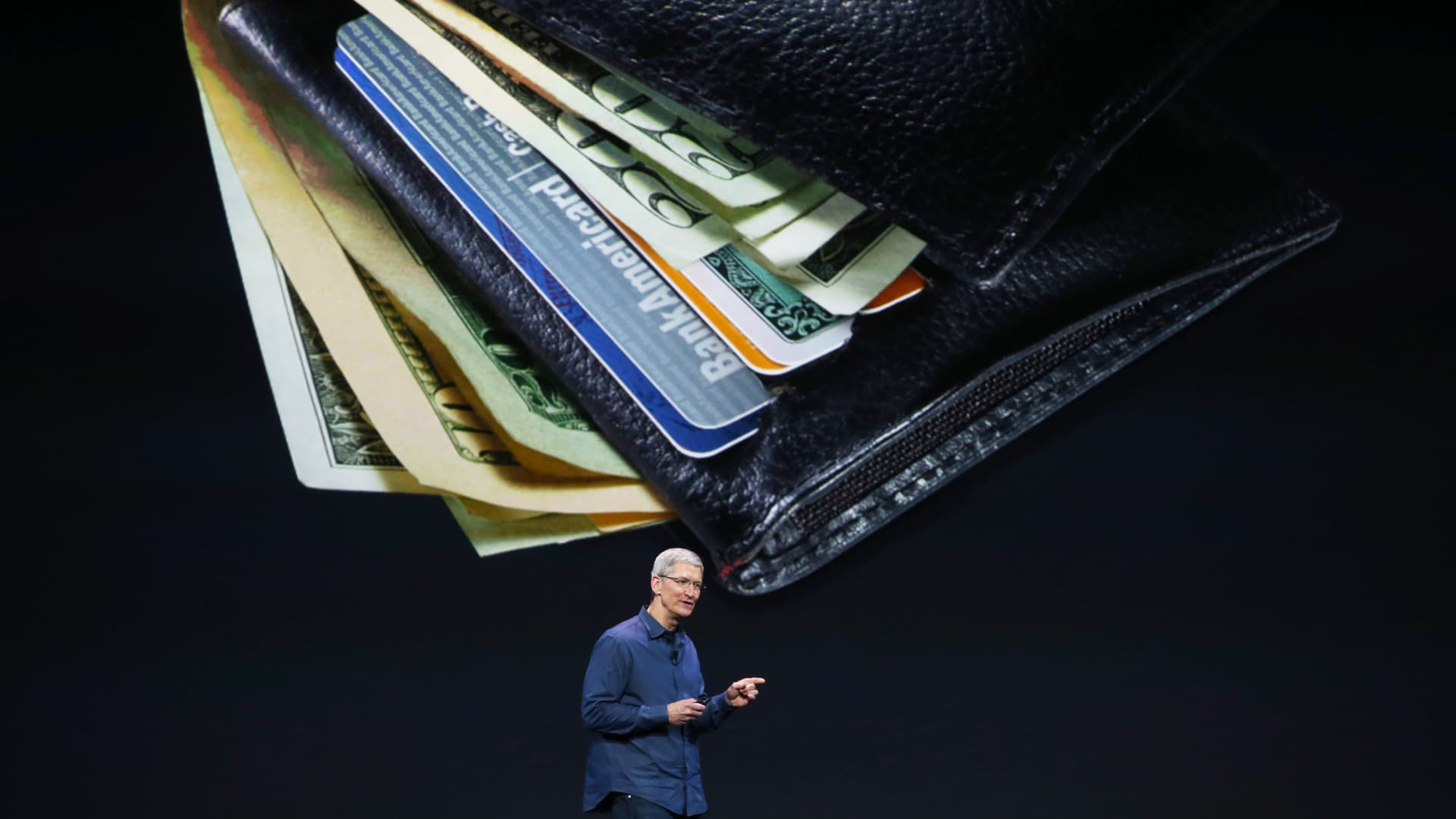 Apple is looking to strike deals with 'alternative payments' providers