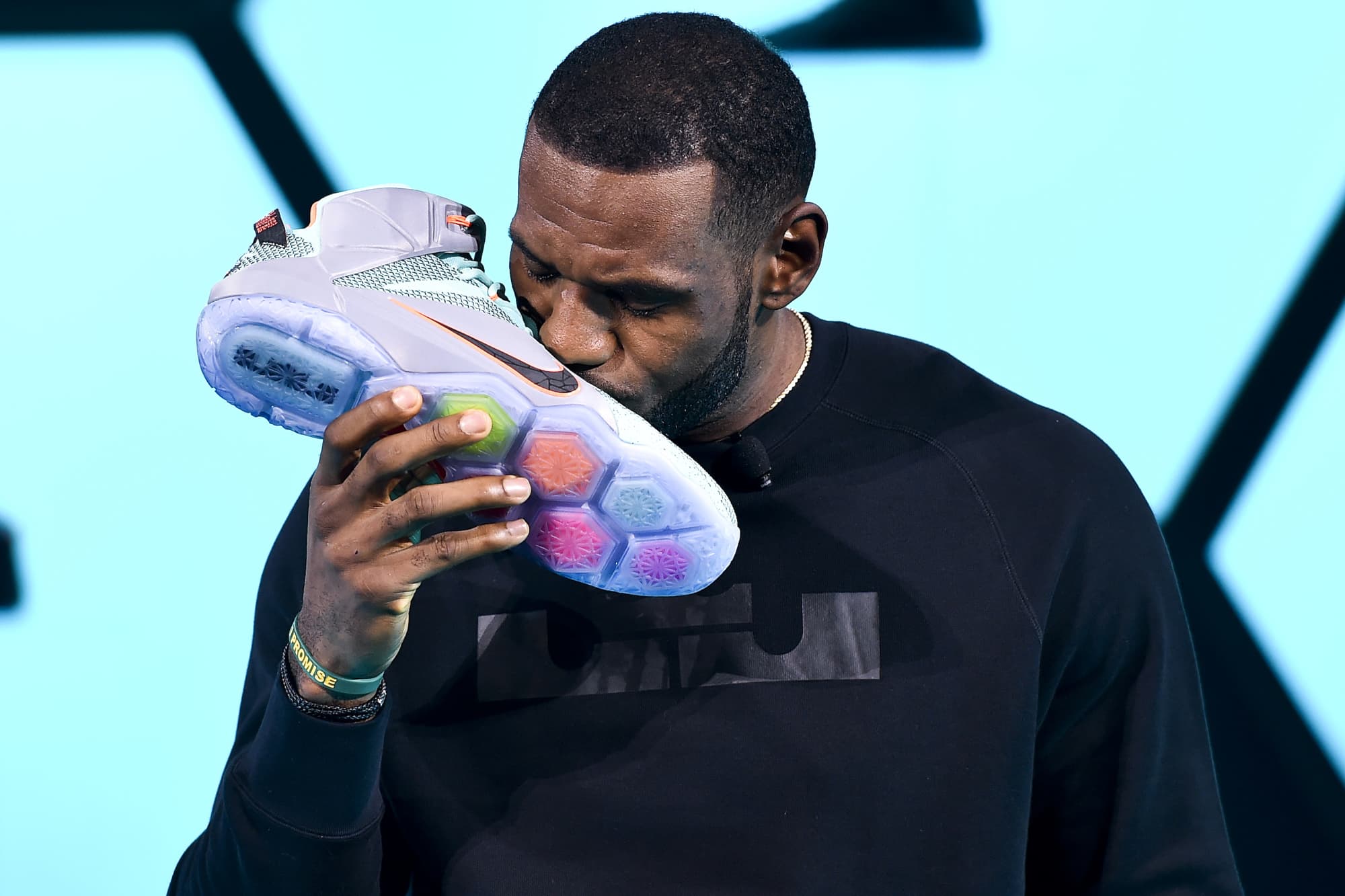 shoes for lebron james