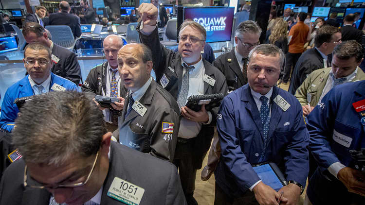 Stocks deflate amid Fed concerns