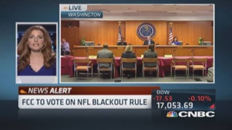 FCC votes on NFL blackout rules