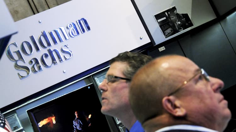 Here's how Goldman Sachs' earnings compare to JP Morgan's