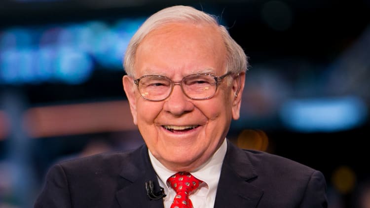 Warren Buffett loses $1 billion on IBM holdings