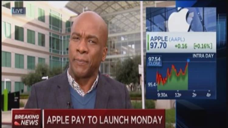Apple Pay launches Monday
