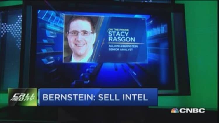 Intel: Analyst says time to sell