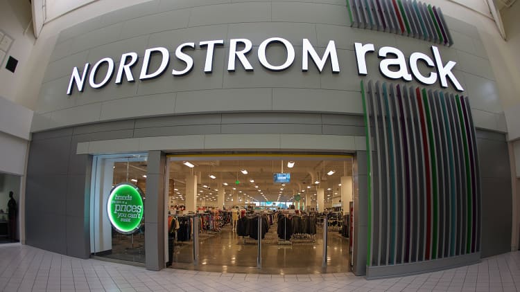 Nordstrom holiday season comps up 1.2%
