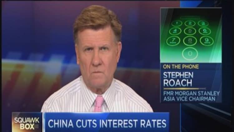 China cuts lending rates 40 basis points