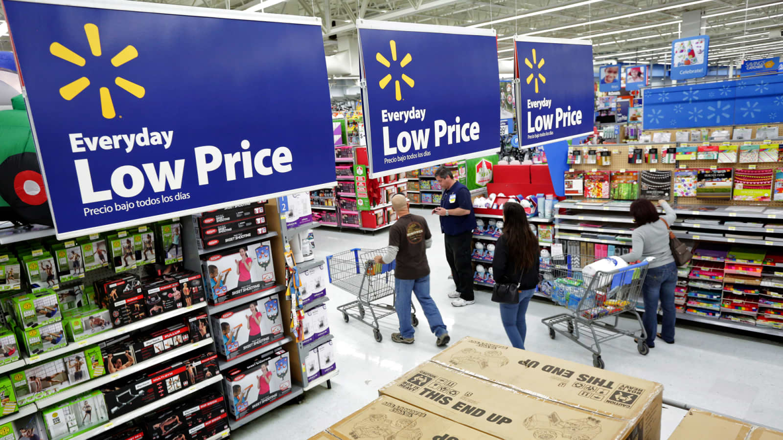 Wal-Mart's US chief takes aim at urgent item: Theft