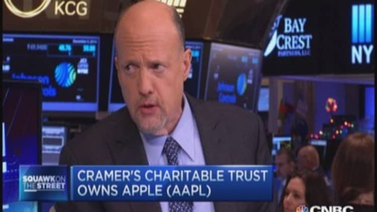 Cramer: Apple has no real competition