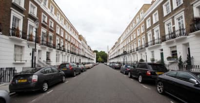 UK houses price surge