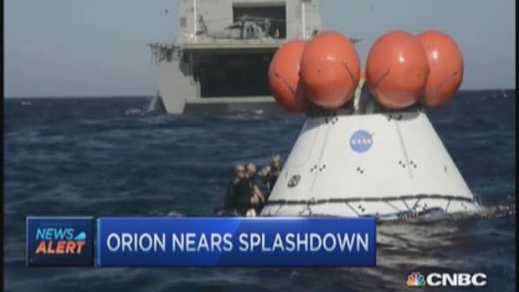 Awaiting Orion's splashdown 