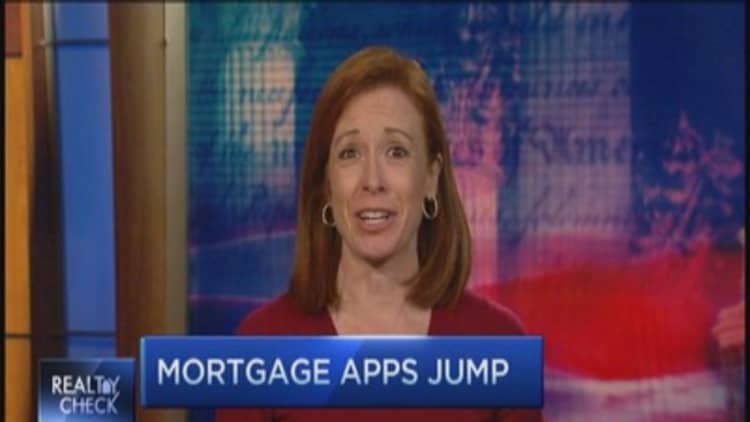 Mortgage apps up ... sort of