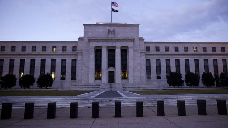 Roach: Fed hasn't learned its lesson