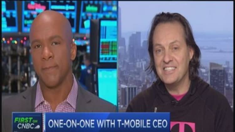 T-Mobile announces rollover data