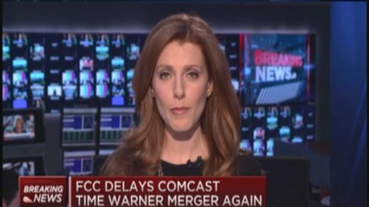 FCC delays Comcast-Time Warner merger again
