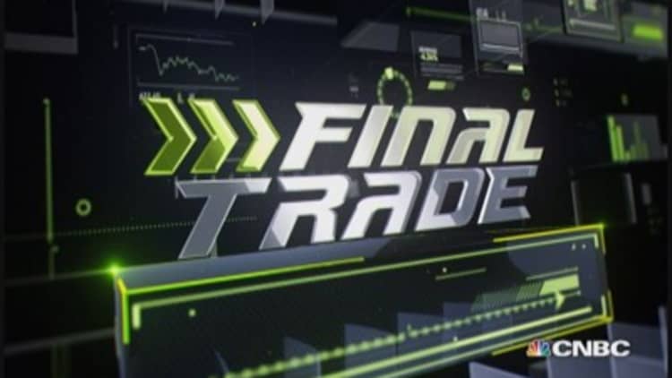 Fast Money Final Trade: SBUX, TLT, CVS & GILD