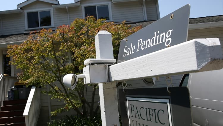 August pending home sales down 2.6%