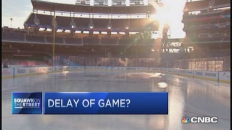 NHL Winter Classic 'sun' delay?