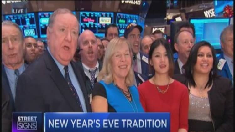 Art Cashin leads NYSE in New Year's Eve tradition